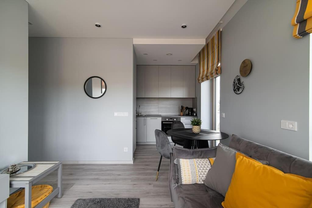 Stylish And Cosy 1-Bedroom Apartment By Urban Rent Vilnius Luaran gambar